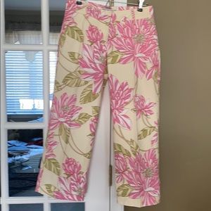 Tommy Hilfiger stretch capris.